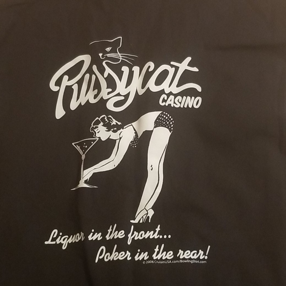 Bowling shirt